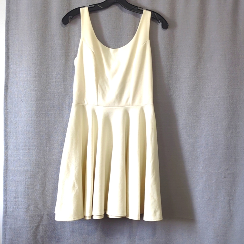 Short dress